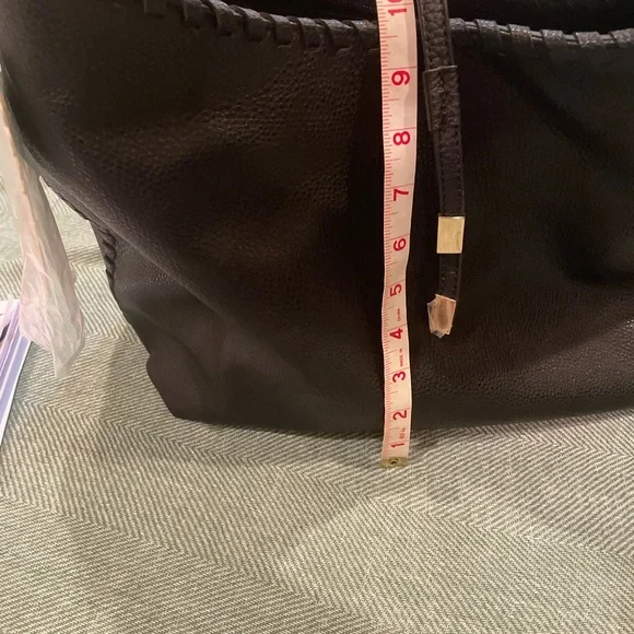 Beautiful NWT Gussaci black shoulder bag - Picture 5 of 9